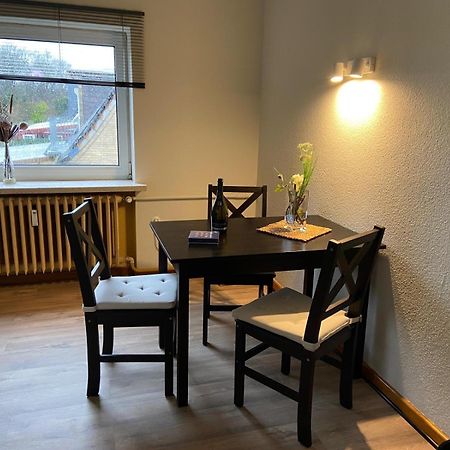 Feddersen Living Grosse Ferienwohnung - Garten - Terrasse - Smart Tv - Netflix 브룬스뷔텔 외부 사진